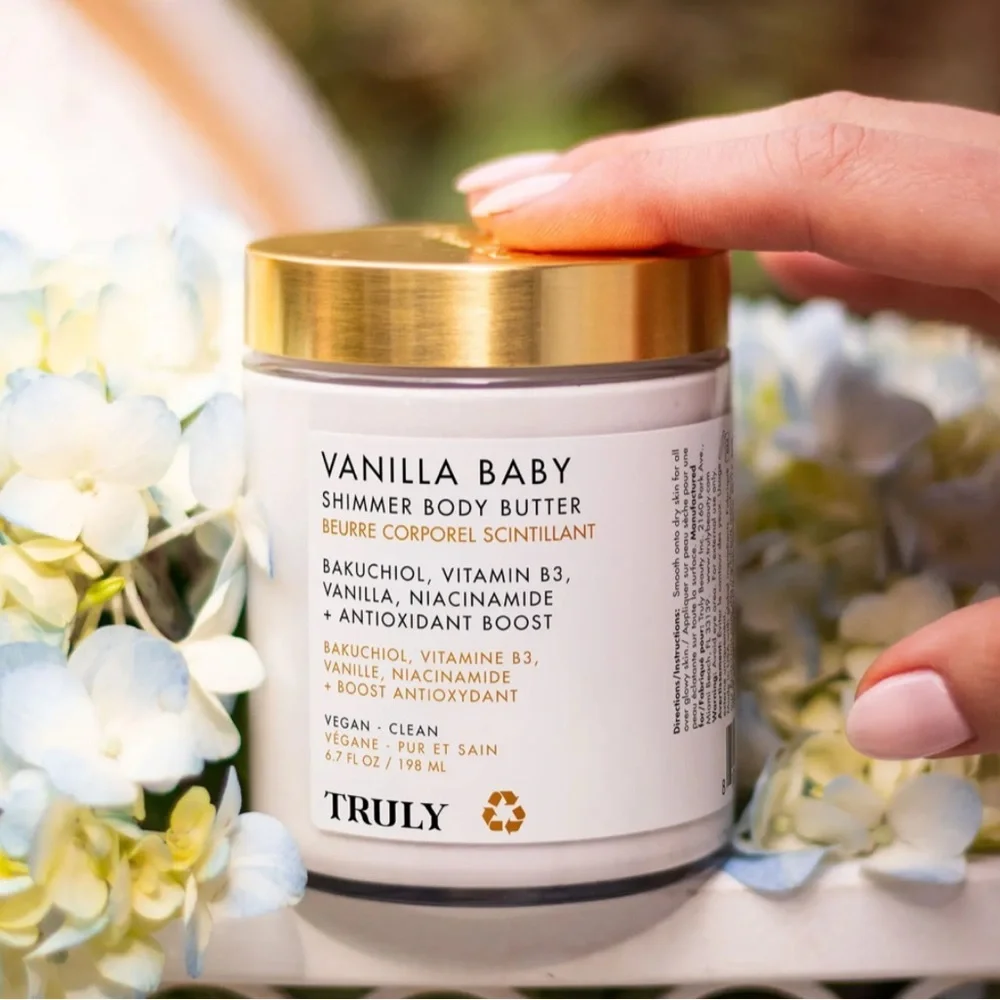 ☀️ TRULY BEAUTY Vanilla Baby Shimmer Body Butter 6.7 Oz - Picture 2 of 3